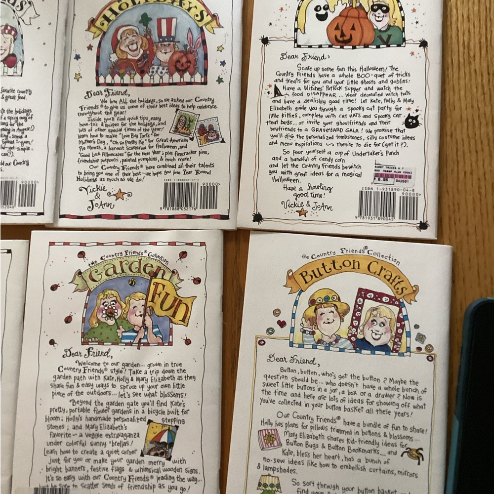 Gooseberry Patch Books - Picture 10 of 10